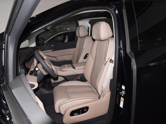 Individuell angepasste Intelligente Technologie Erwachsene persönliche 5 Türen 7 Sitz Xpeng X9 MPV 650Km EV Auto 2