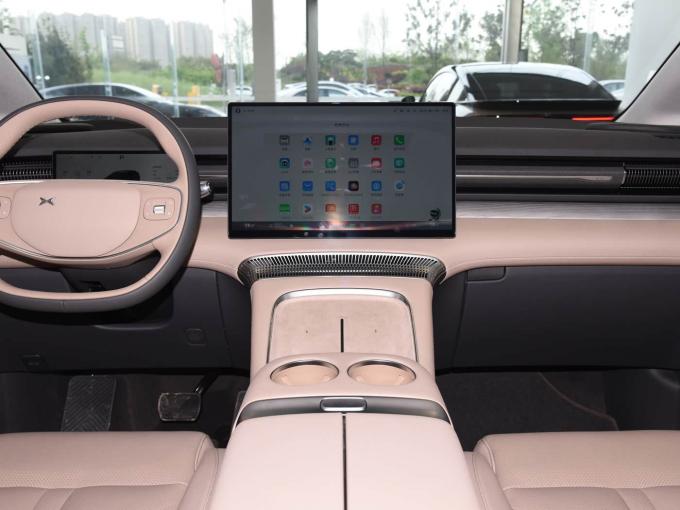 Individuell angepasste Intelligente Technologie Erwachsene persönliche 5 Türen 7 Sitz Xpeng X9 MPV 650Km EV Auto 1