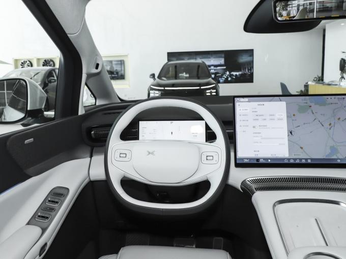 Individuell angepasste Intelligente Technologie Erwachsene persönliche 5 Türen 7 Sitz Xpeng X9 MPV 650Km EV Auto 4