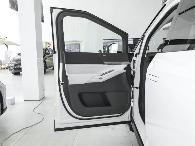 Individuell angepasste Intelligente Technologie Erwachsene persönliche 5 Türen 7 Sitz Xpeng X9 MPV 650Km EV Auto 7