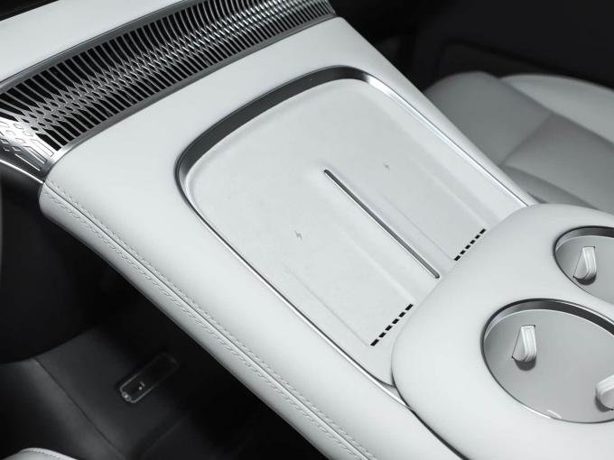 Individuell angepasste Intelligente Technologie Erwachsene persönliche 5 Türen 7 Sitz Xpeng X9 MPV 650Km EV Auto 6