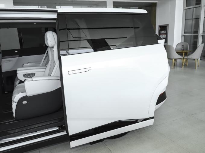 Individuell angepasste Intelligente Technologie Erwachsene persönliche 5 Türen 7 Sitz Xpeng X9 MPV 650Km EV Auto 9