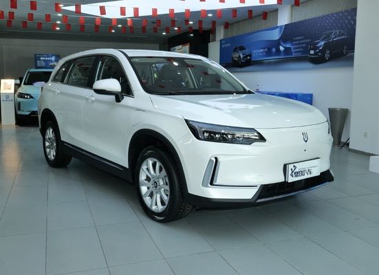 Export Luxus China Elektrofahrzeug Auto Skywell ET5 Komfortable automatische Batterie Neues SUV Auto