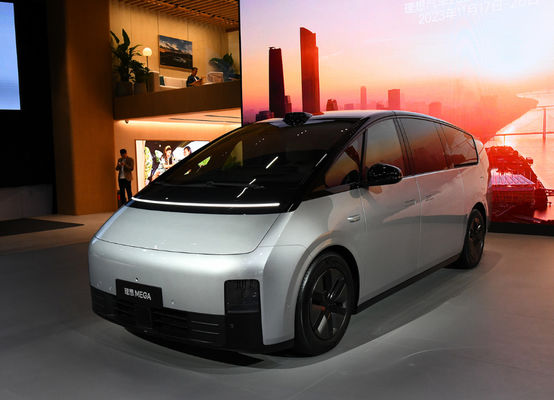 Konkurrenzfähige Automobilfabrik 2WD Lixiang Mega Elektrofahrzeug MPV Auto Pure New Energy EV Auto
